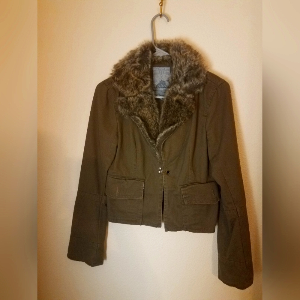 Bomber jacket with faux fur trim